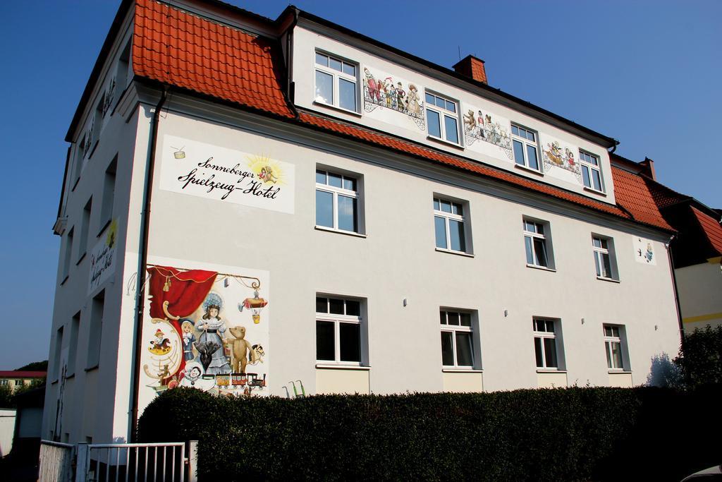 Spielzeughotel Sonneberg Exterior photo